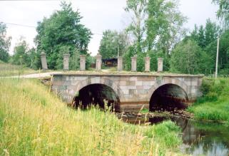 Староладожский канал. Гранитный арочный водоспуск в Шлиссельбурге (1780-е)