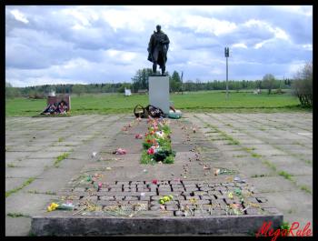 Деревня Большое Заречье. Мемориальный комплекс «Малая Хатынь»