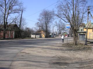 Городской поселок Кикерино. Площадь перед ж/д станцией