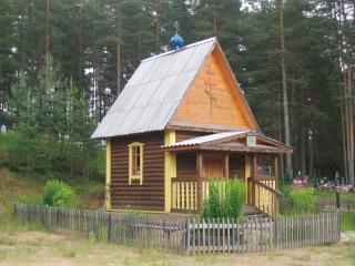 Поселок Шугозеро. Часовня на кладбище