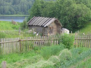 Деревня  Пашозеро. Амбар